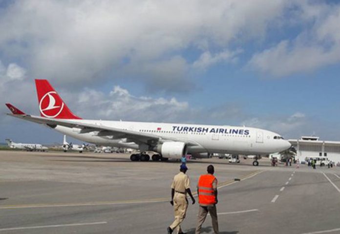 Turkish Airlines in Mogadishu Somaliguardian news Turkish AIrlines
