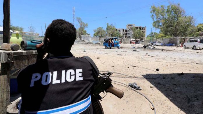 Somalia’s govt threatens to shut down businesses that pay taxes to militants Somalia