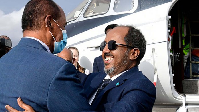 Somali president to travel to Eritrea where thousands of troops are stranded Somali