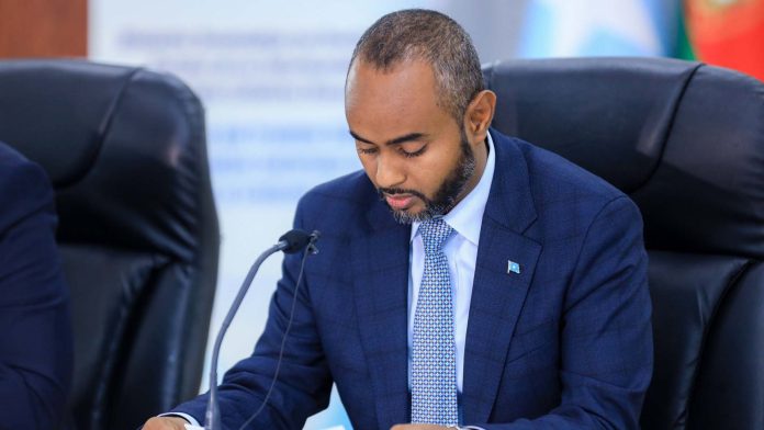 Somali defense minister meets officials from 'frontline states' ahead of planned offensive Somali