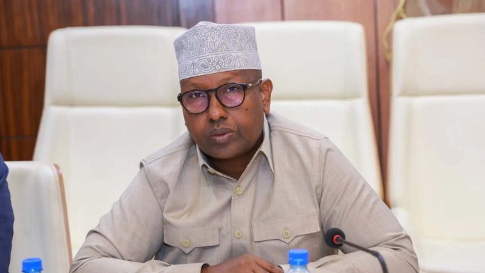 Somalia’s interior minister says police, intelligence officers defected to militants Somalia