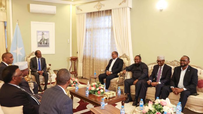 Somalia’s president receives SSC leader at his office amid dispute with Puntland authorities Somalia