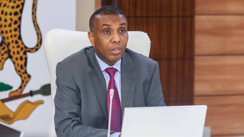 Somalia’s govt flouts new constitution by appointing MPs as ministers