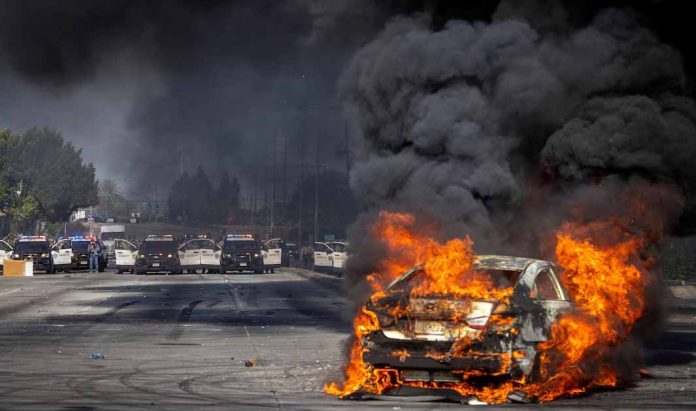 Trump deploys National Guard as Los Angeles protests against immigration agents continue  Trump