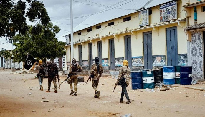 Al-Shabaab eases smartphone, internet ban in newly-captured Somali towns Mahas, Somalia